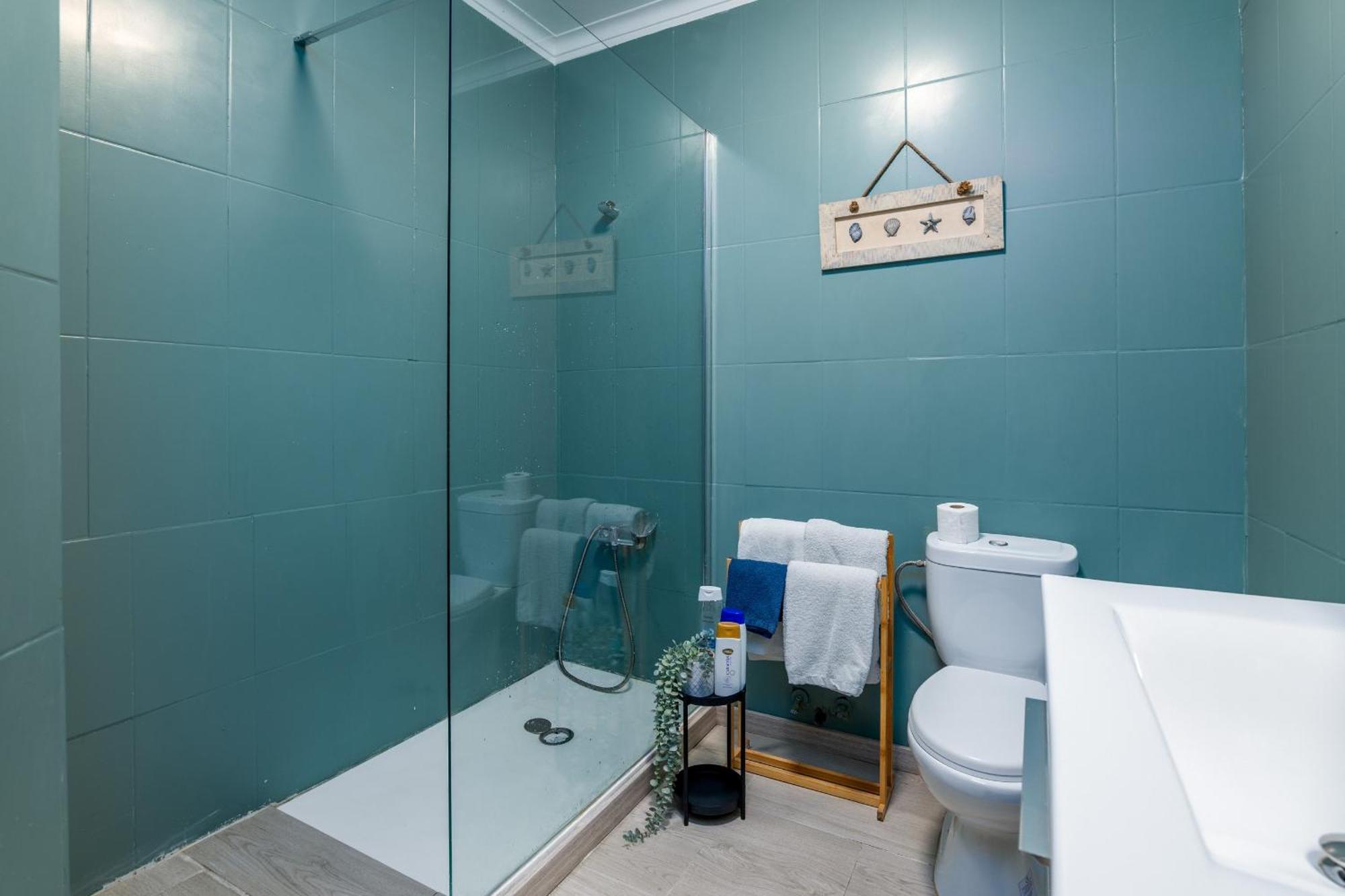 Renovated Feb25 Clerigos Cozy Balcony With Self Check In Apartment ปอร์โต ภายนอก รูปภาพ