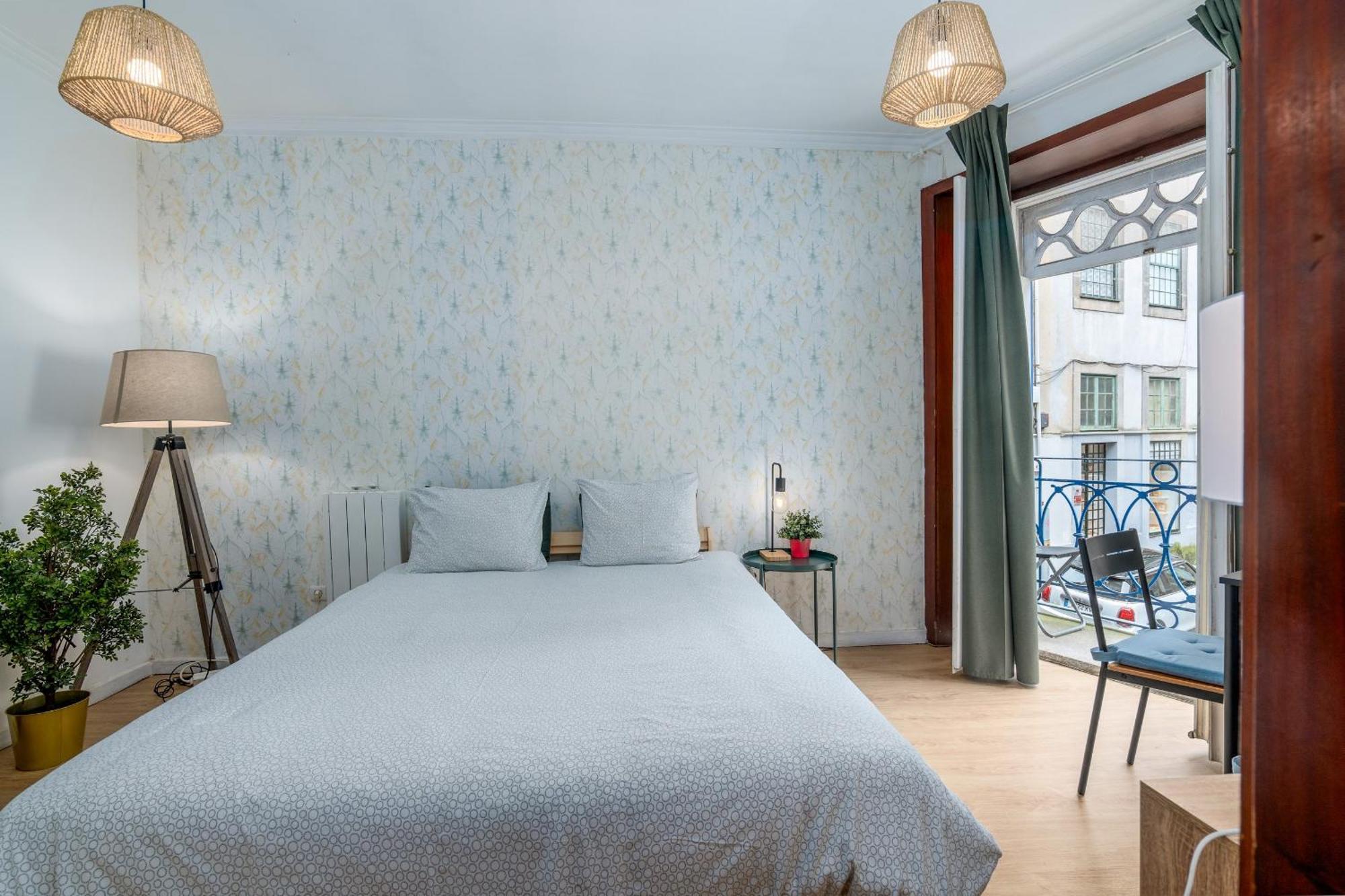 Renovated Feb25 Clerigos Cozy Balcony With Self Check In Apartment ปอร์โต ภายนอก รูปภาพ